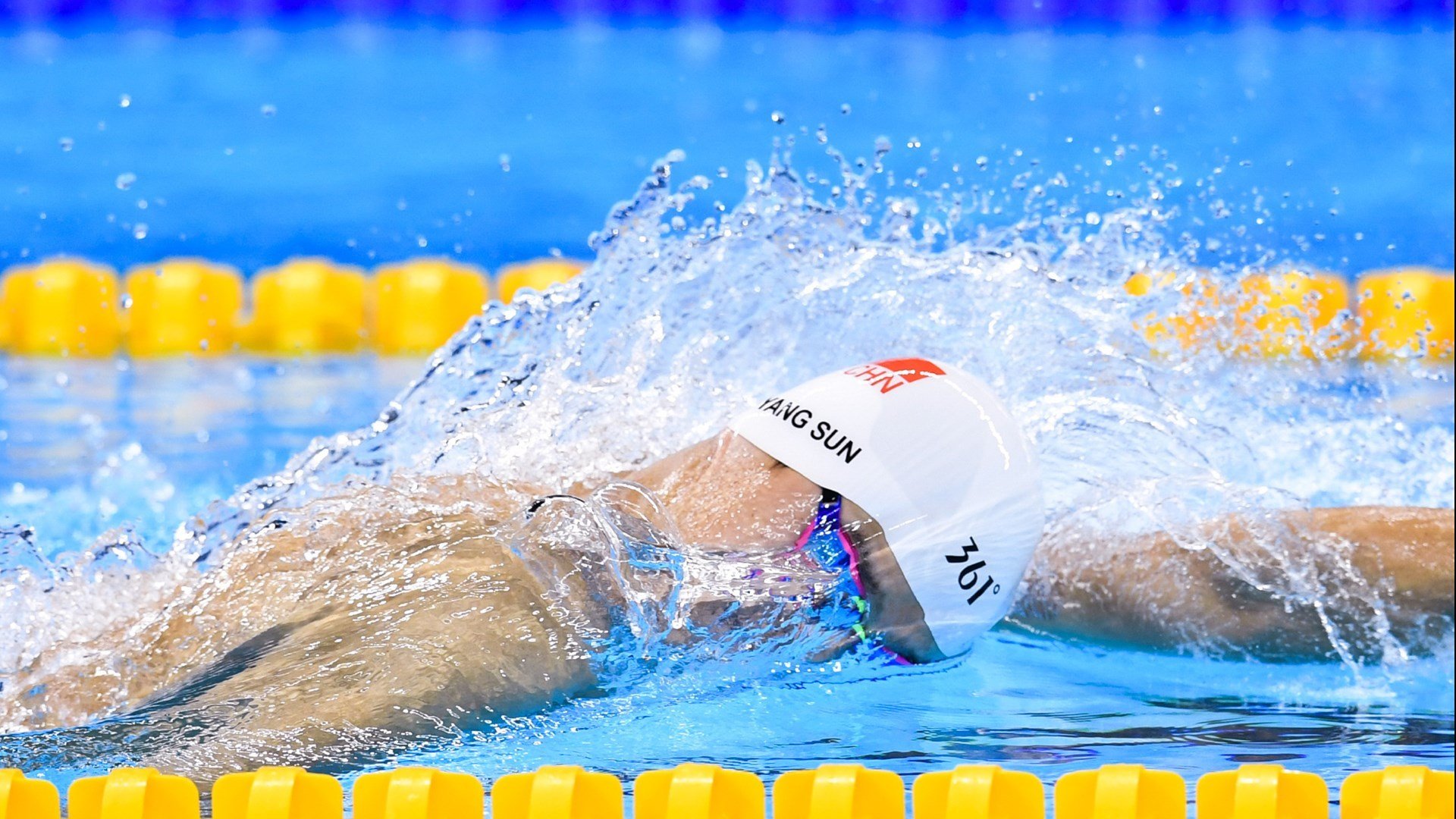 乐鱼app下载-战队官博粉丝突破百万举办感谢特别直播，战队粉丝logo